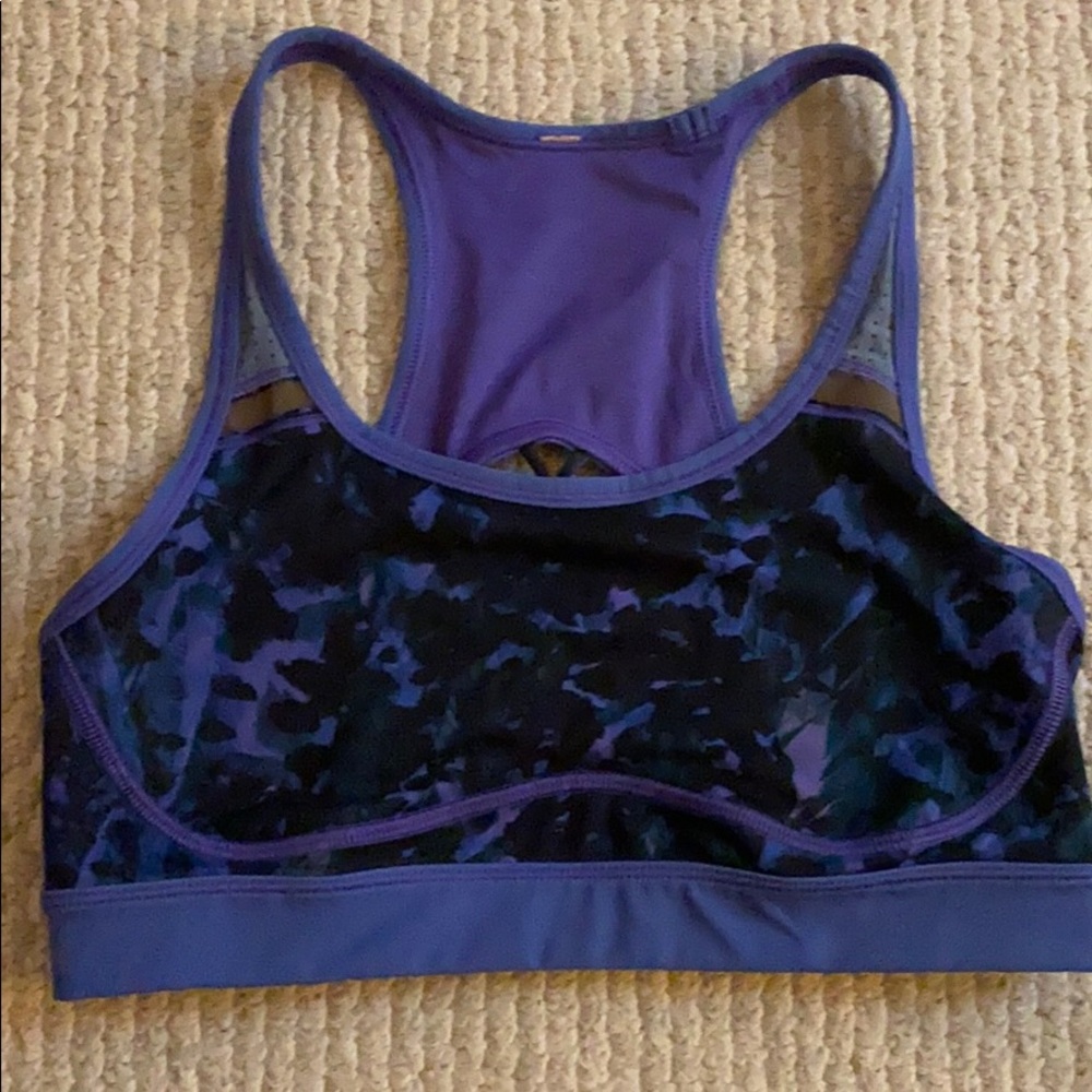LULULEMON sports bra size 6
